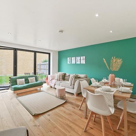 Lovely 4 Bed With Ensuite Free Wifi Off Street Parking In Sutton Morden  Екстер'єр фото